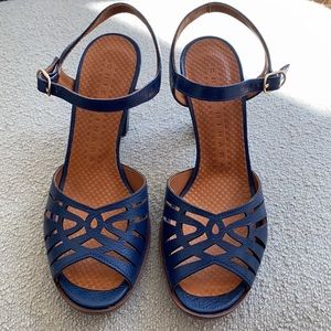 Chie Mihara new Twisted helped sandals. Blue. 37.5